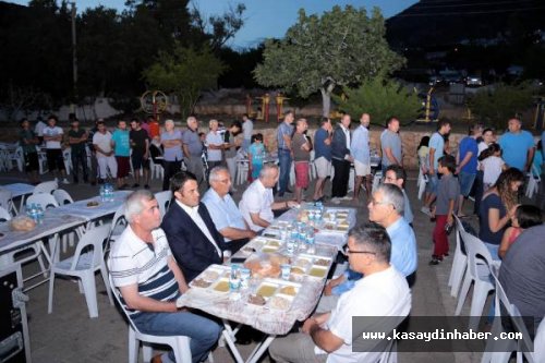       Kaş Belediyesin'den Kalkan'da iftar yemeği